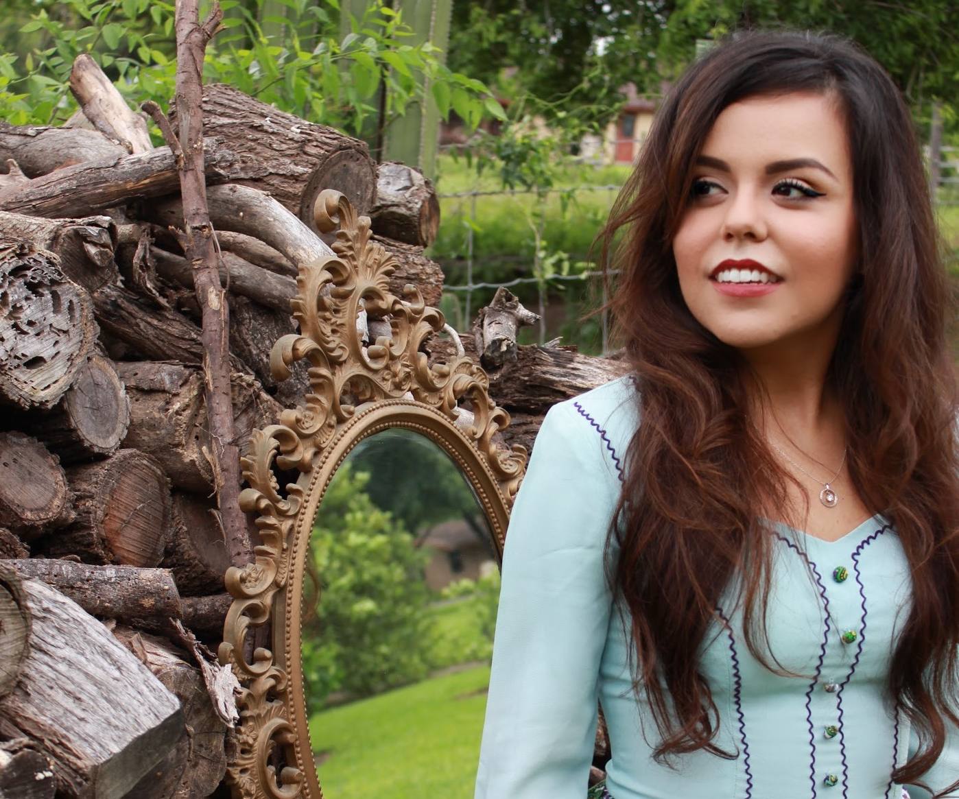 Giving to others - Madelyn Victoria